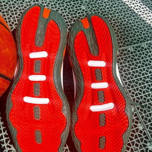π ππΌ ADIDAS π§‘π NEW Dame 8 PE Miami Hurricanes (TEAM SHOE) - US Men's 14 - Picture 6 of 6